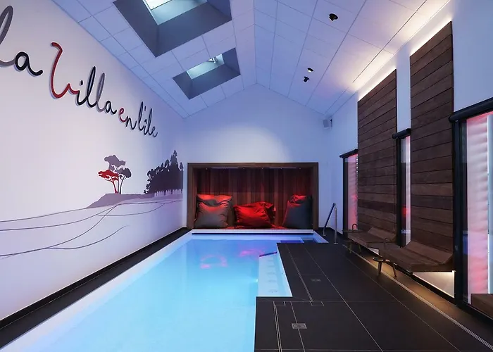 La Villa En L\'Ile - 2 Piscines & Spa